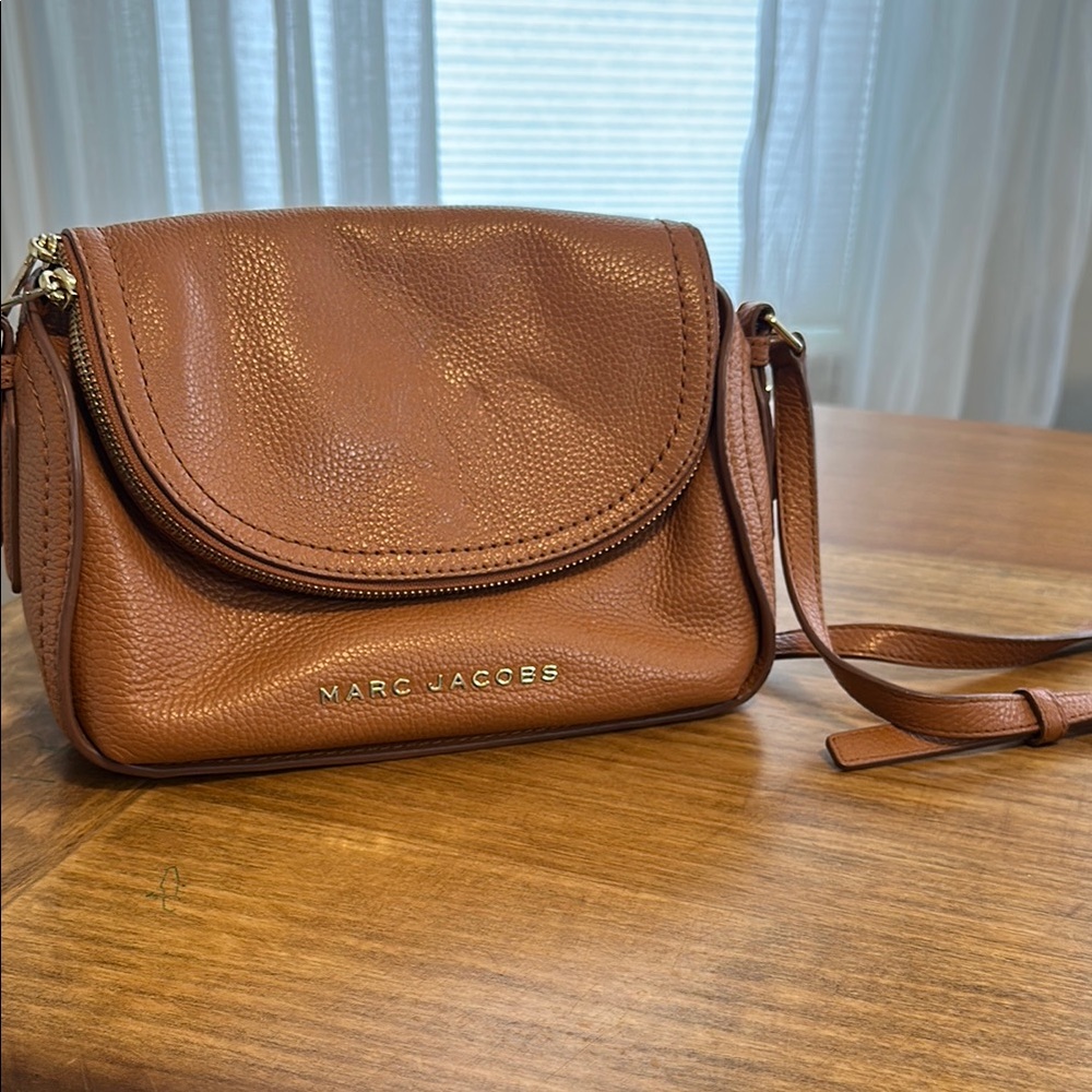 Marc Jacobs Mini The Groove Leather Messenger Bag